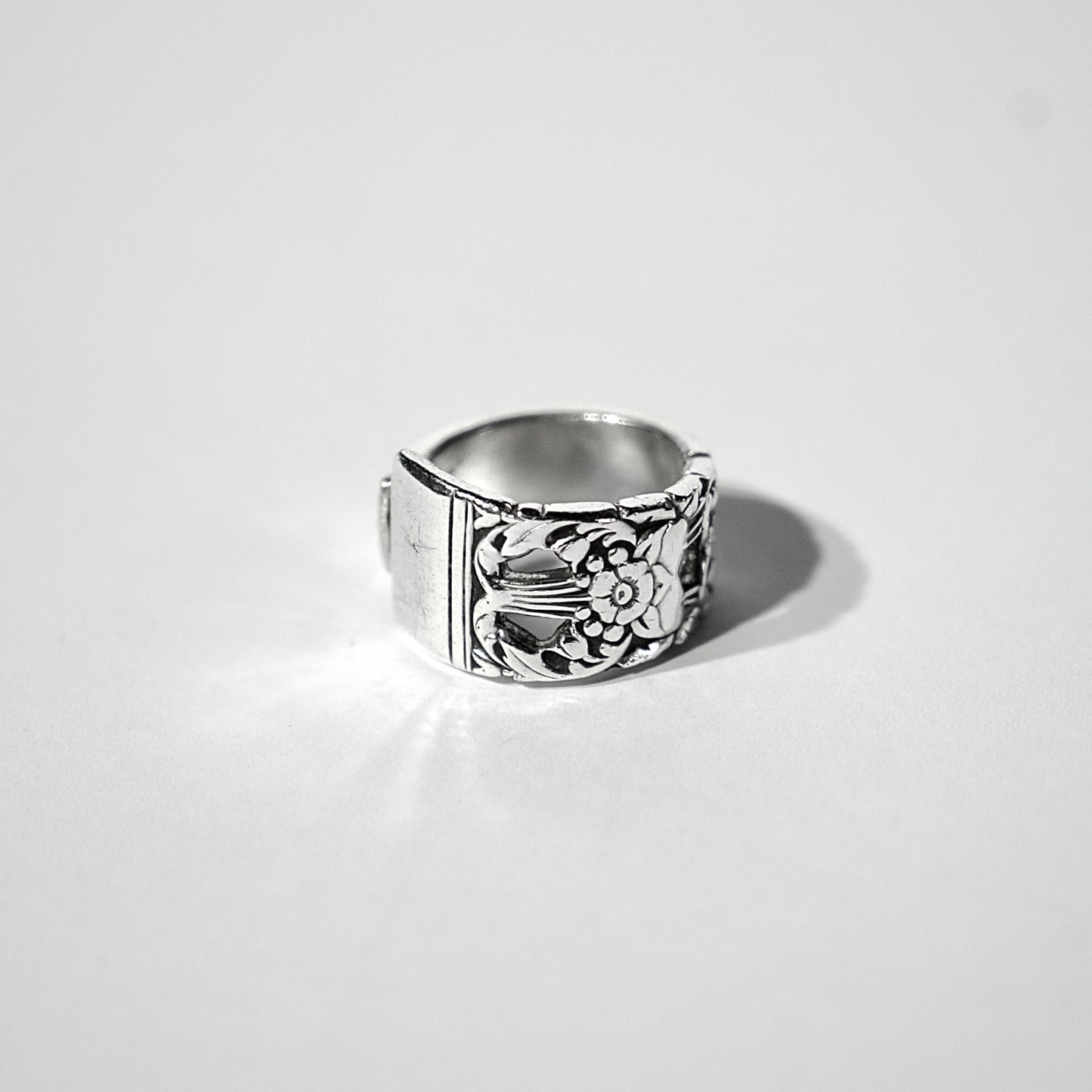 SOLOIST RING